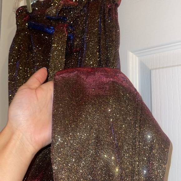 Color changing jogger bottoms - Picture 2 of 5